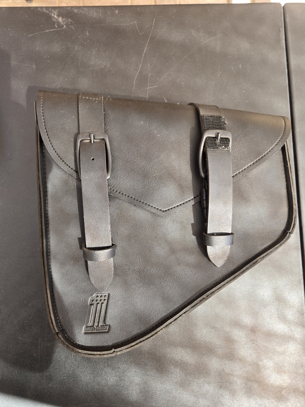 Leather Side Pouch Bag - Black